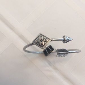 Brand new Arrow bracelet